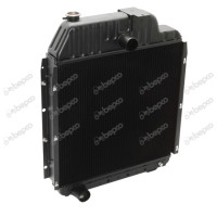 Kühler - Wasserkühler für Massey Ferguson 3070 3080 3085 3090 3095 3115 3120