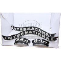 Aufklebersatz Chrom für McCormick / IHC 554 743 745 844S 946 1046 1246 1455