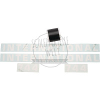 Aufklebersatz schwarz für McCormick / IHC 554 743 745 844S 946 1046 1246 1455