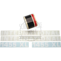 Aufklebersatz schwarz - weiß - rot für McCormick / IHC 554 743 745 844S 955 1055