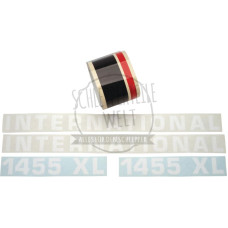 Aufklebersatz schwarz - weiß - rot für McCormick / IHC 554 743 745 844S 955 1055