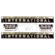 Aufklebersatz passend für McCormick / IHC 323 - für Schlepper mit Kunststoffgrill